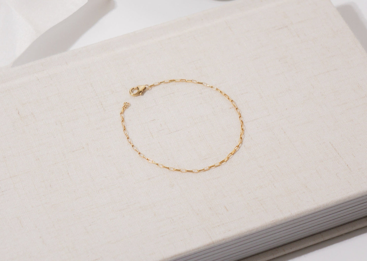 Gold Mini Paperclip Bracelet